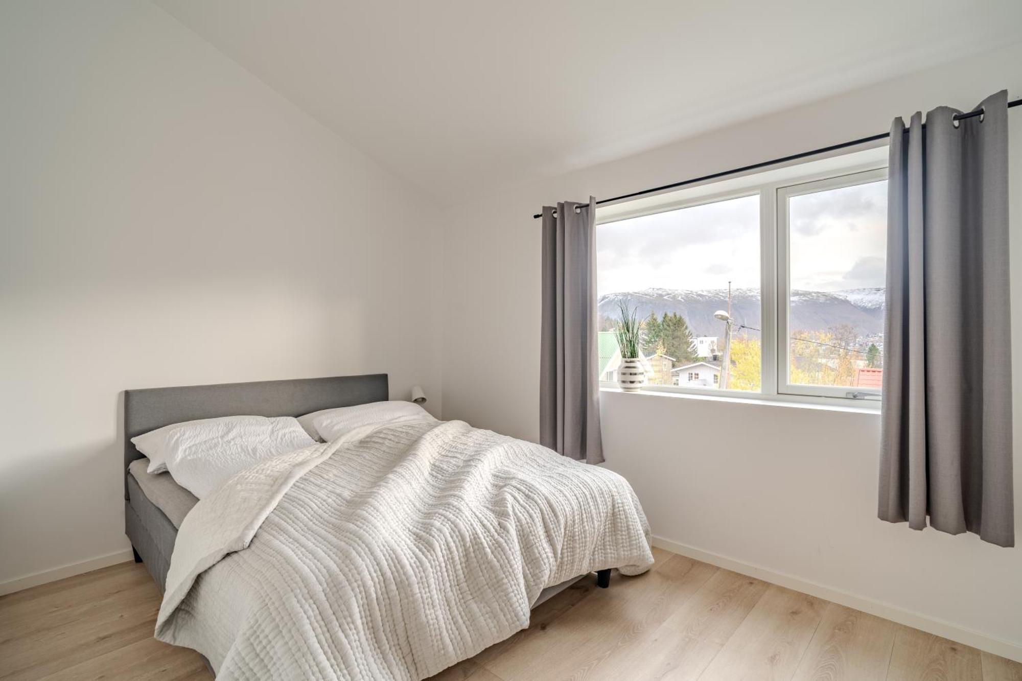 Staying Apt 3 - New And Modern Тромсё Экстерьер фото